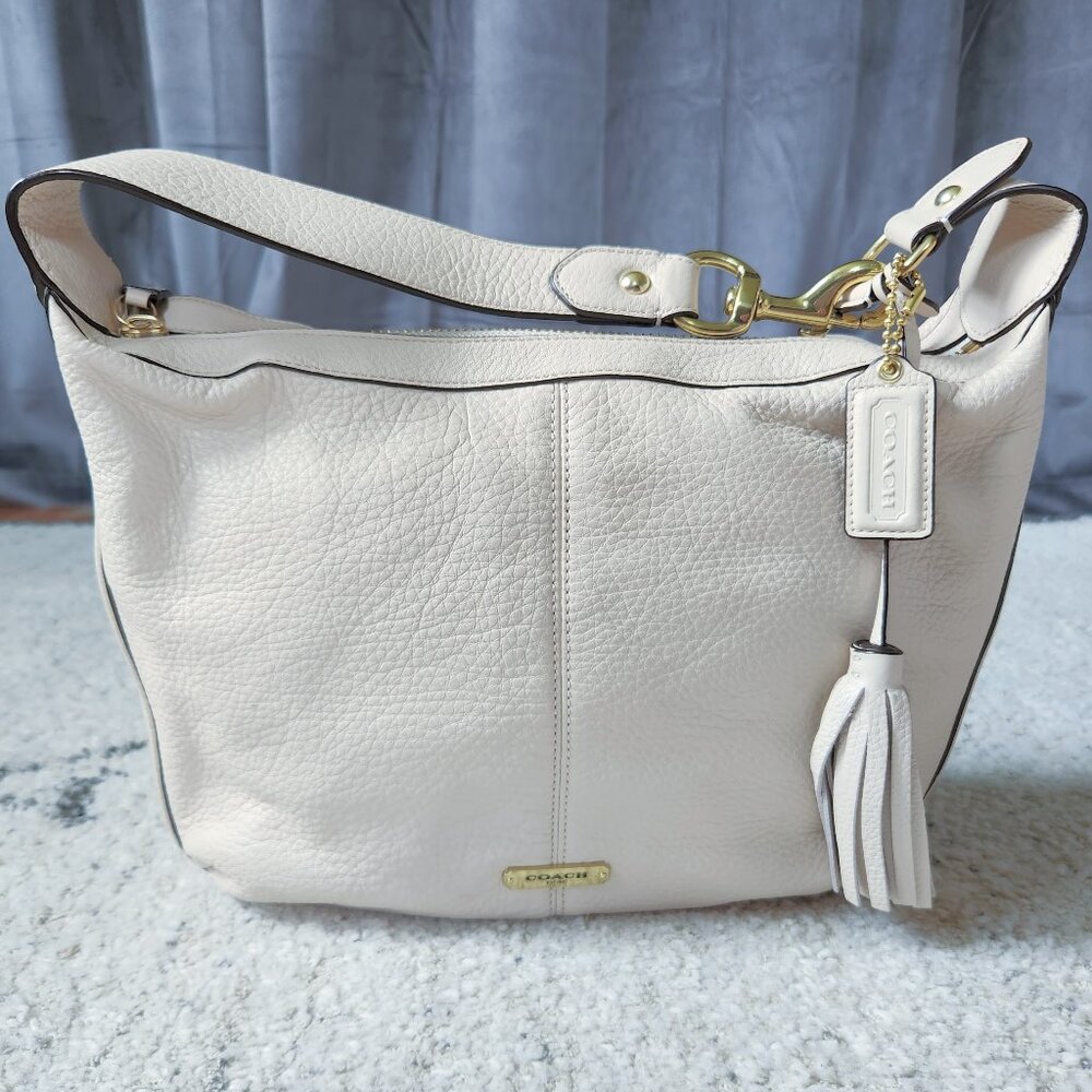 NWOT Coach White Leather Avery Small Hobo Shoulder Bag